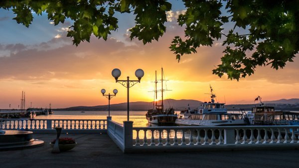 Геленджик набережная закат