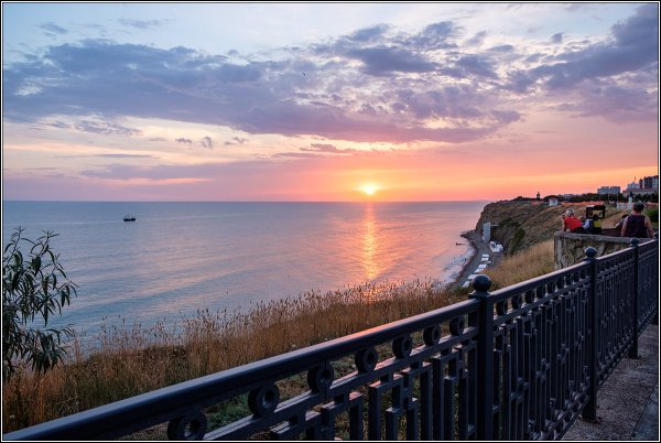 Приморская набережная Геленджика