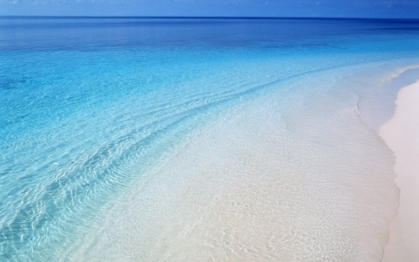 Красивые волны на море