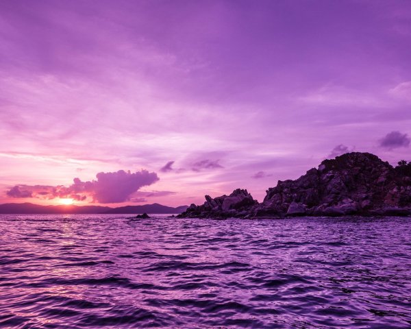 Фиолетовое море