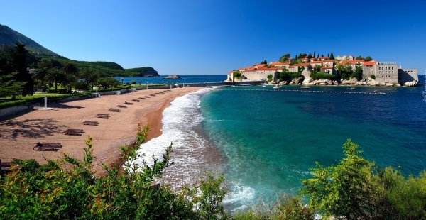 Монтенегро Черногория море пляж