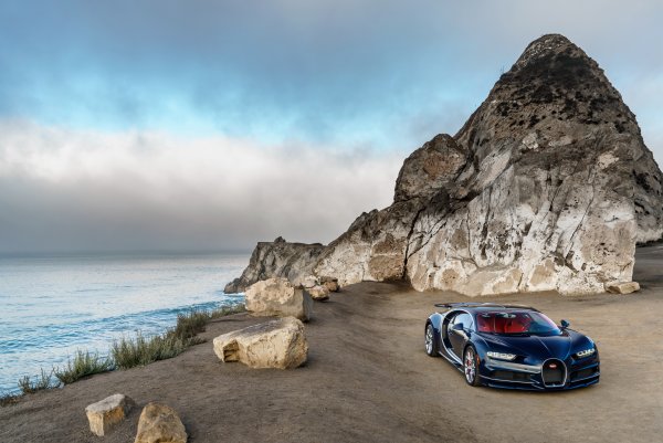 Bugatti Chiron море