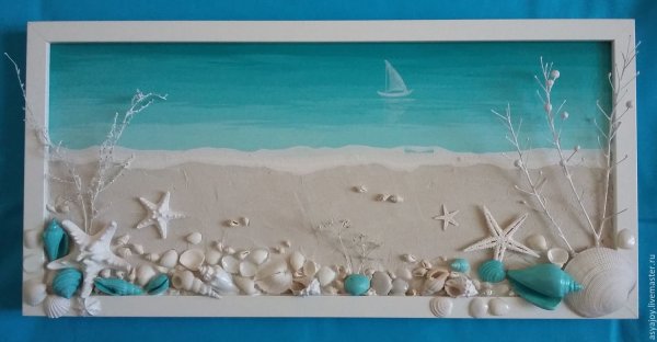 Панно с морскими ракушками
