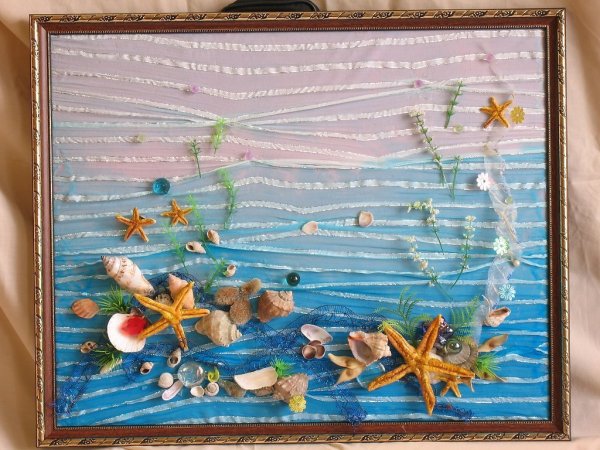 Панно из морских стеклышек