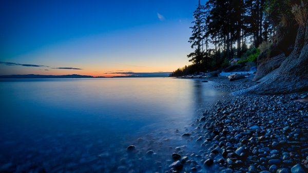 Прозрачная вода в океане