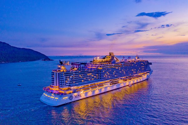 Океанский лайнер MSC