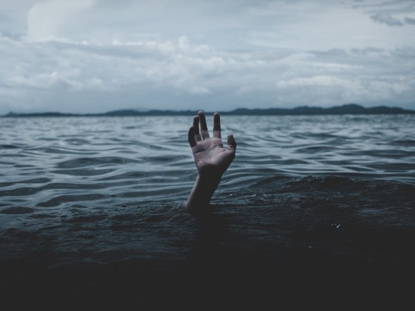 Вода в руках