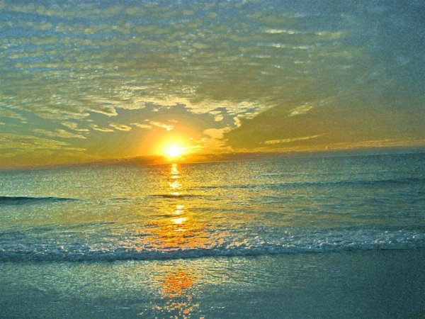 Лучи солнца на море