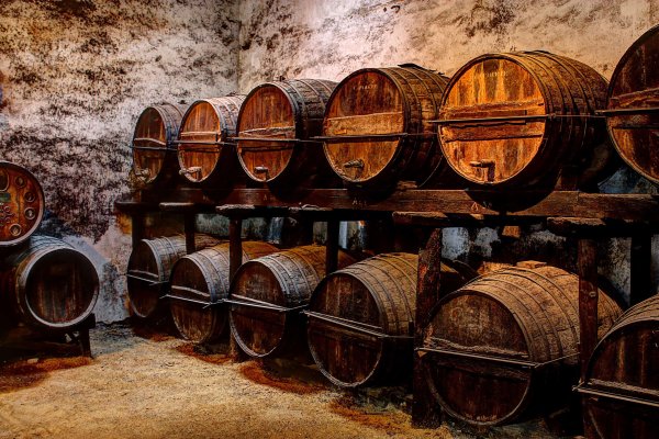 Пивная бочка деревянная