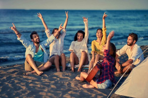 Друзья на море