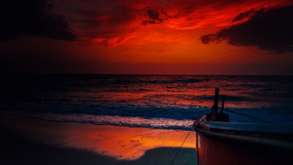 Ночь в море