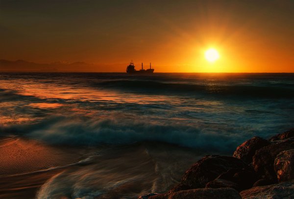 Вид на море ночью