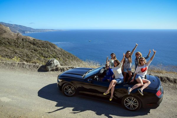Поездка на кабриолете
