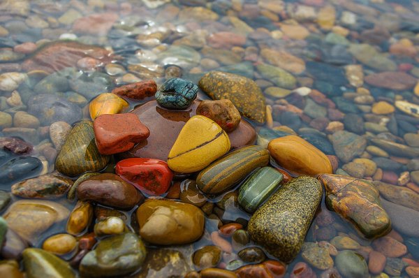 Галька берег Енисея