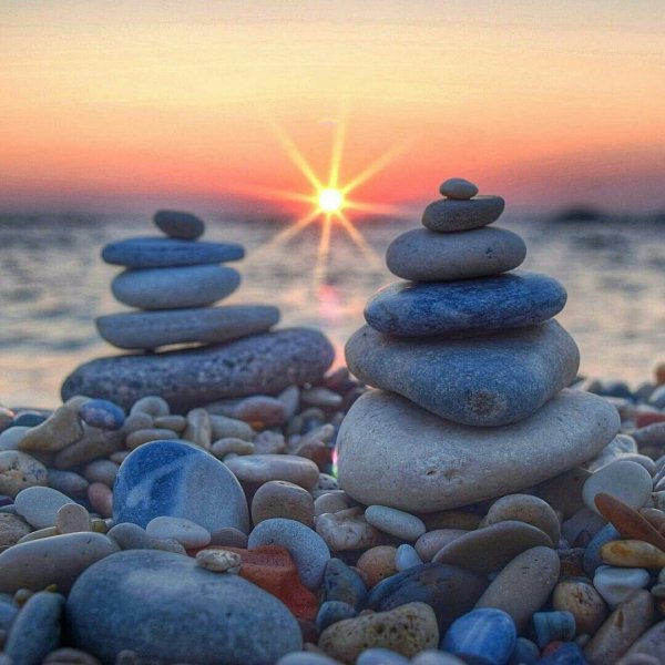 Красивые морские камни