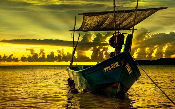 Рыбак в лодке