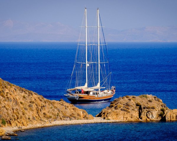 Море горы солнце