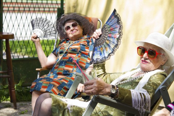 Три старушки