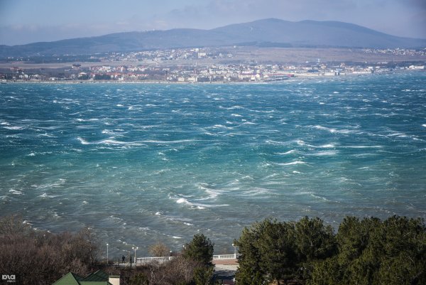 Геленджик море