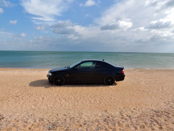 Чемодан машина