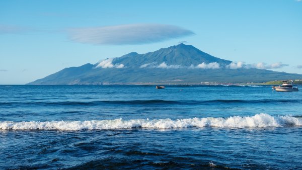 Бухта китовая Итуруп