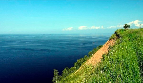 Гора Лобач Камское Устье Маяк