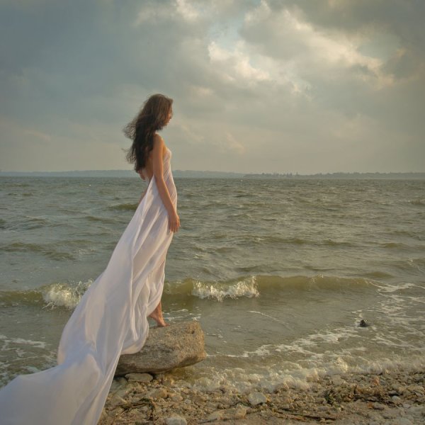 Люди на море