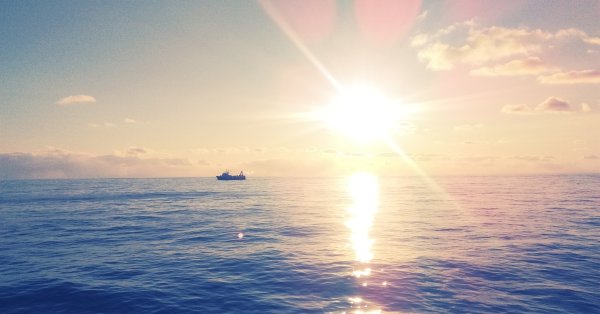 Бескрайнее море