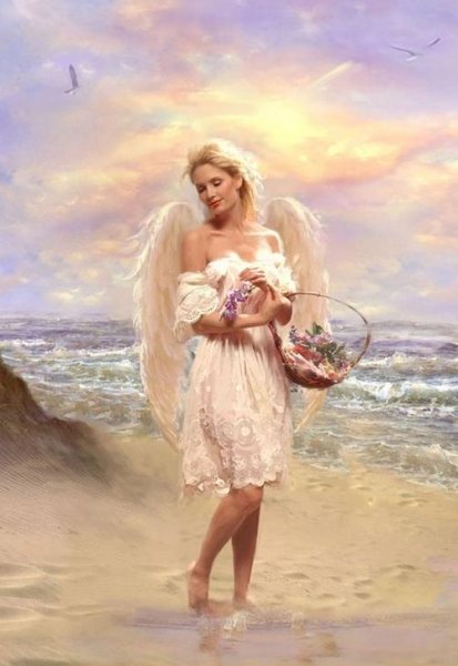 Женщина птица взлетает