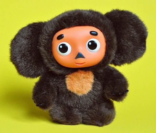 Чебурашка в ящике с апельсинами