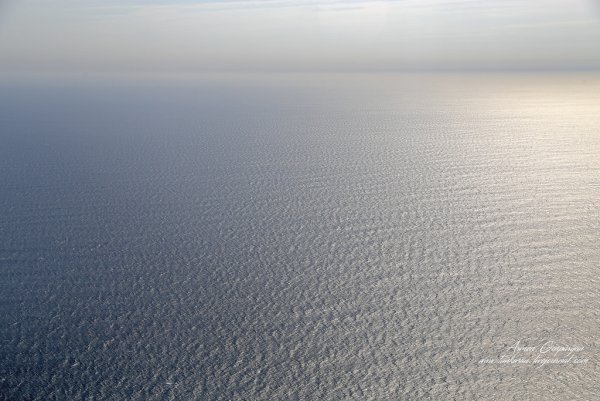 Поверхность моря сверху