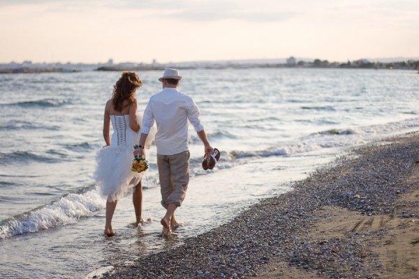 Прогулка по берегу моря