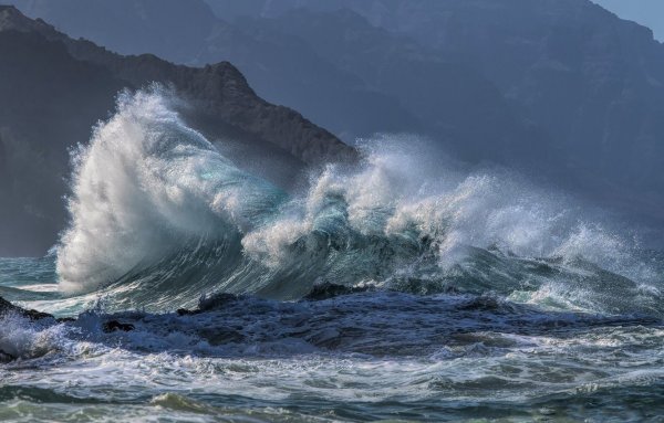 Скалы море Прибой шторм