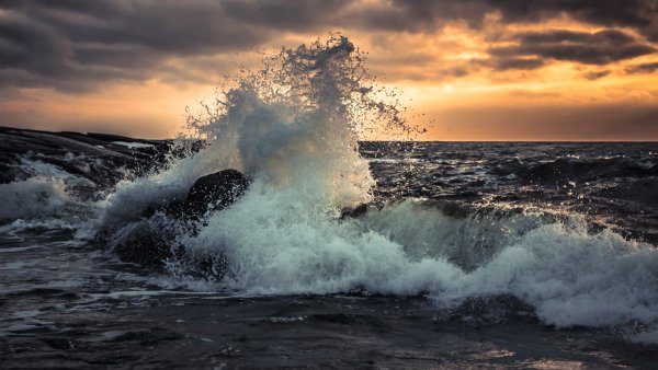 «Шторм на черном море». Ацвазовский