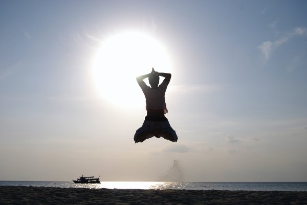 Прыжок в море