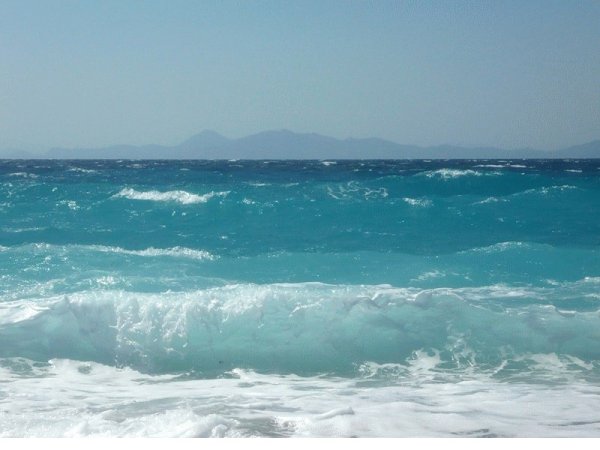 Море прозрачная волна