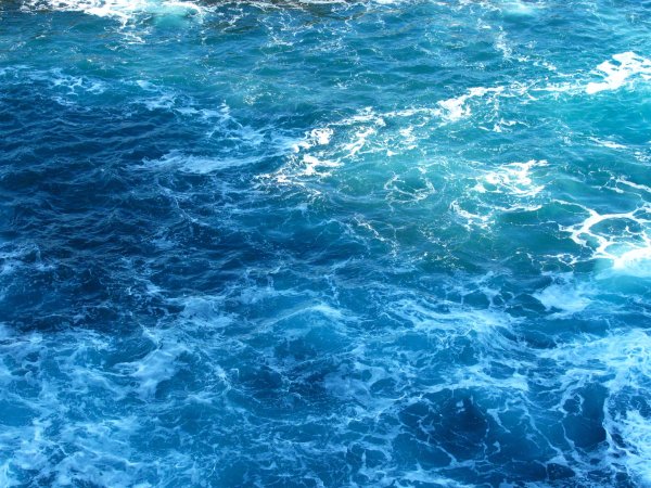 Лучи солнца в воде