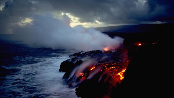 Подводный вулкан Колумбо