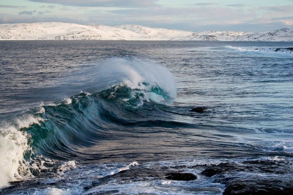 Северное море Мурманск волны