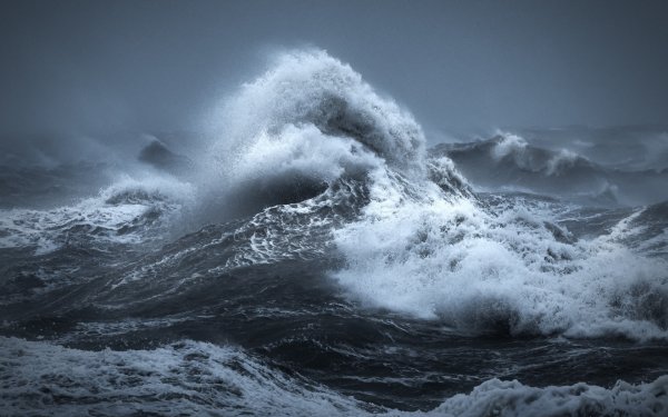 Шторм на черном море