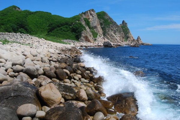 Аквалангист на дне