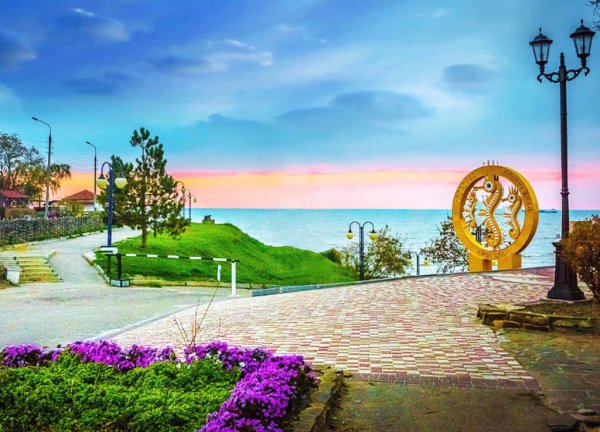 Приморская набережная Ейск