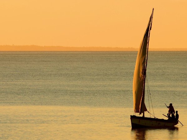 Лодочка на воде