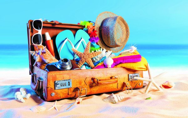 Чемодан на пляже