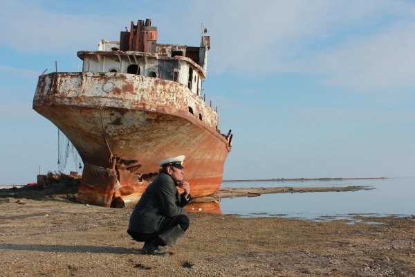 Корабль высохшее Аральское море