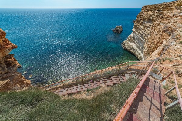 Лестница спуск к морю Любимовка Севастополь