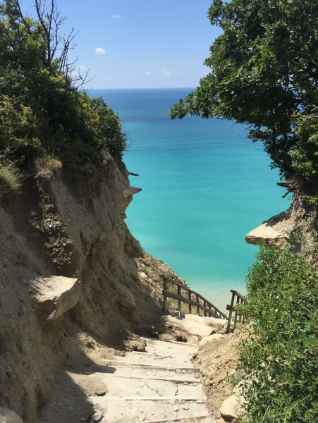 Криница лестница к морю