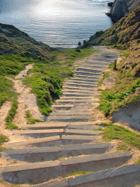 Лестница спуск к морю