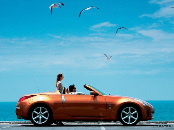 Мужчина в кабриолете