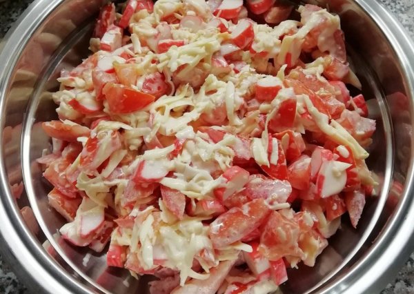 Салат красное море